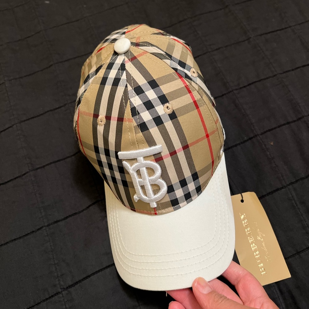 Burberry hat